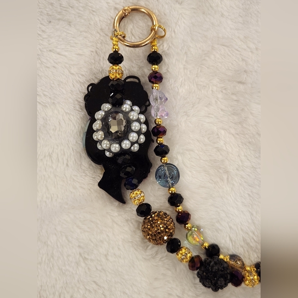 Colorful Beaded Bag Chain with African American Woman Pendant Bag Charm - Picture 6 of 6